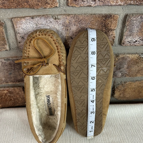 MINNETONKA “Allie” Tan Moccasin Shoes - Picture 8 of 9